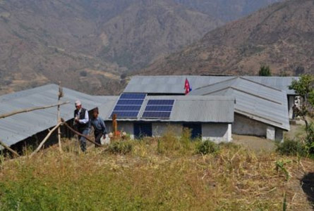 Köy için güneş enerjisi sistemi